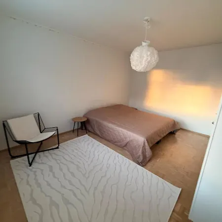 Apartment Quiet In A Great Location!