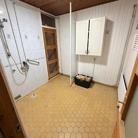 Quiet In A Great Location! Apartman